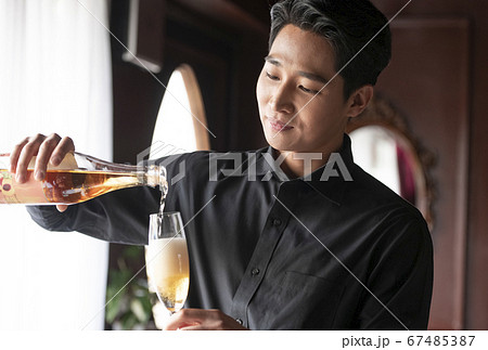 男 男性 男の子 67485387