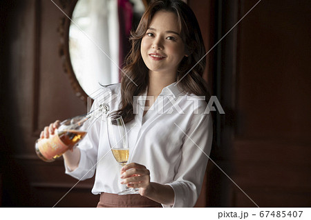 女性 女 女の子 67485407