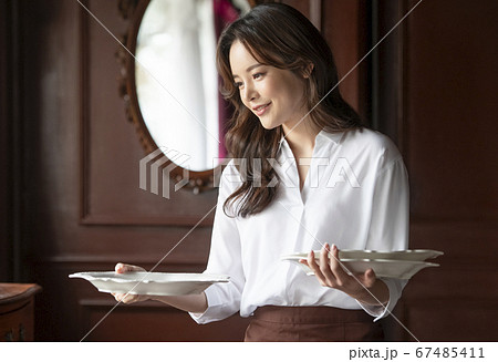 女性 女 女の子 67485411
