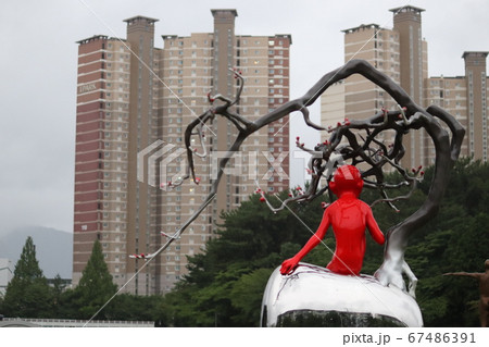 建築 景色 屋外 67486391