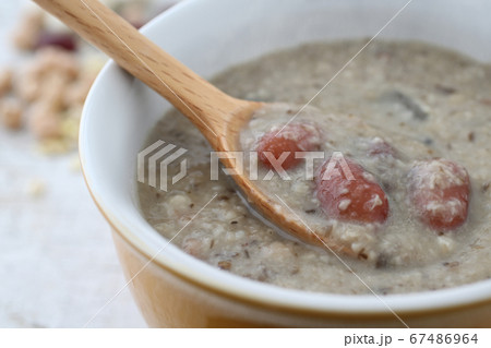 雑穀米類の具がたくさんのチャウダー 67486964