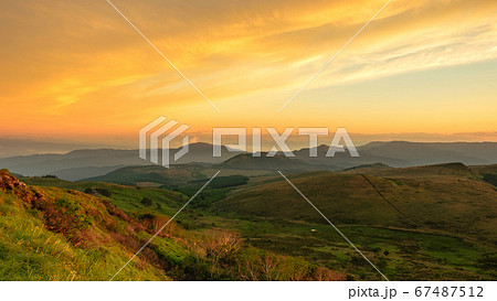 車山高原の夜明け 67487512