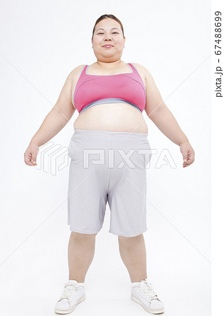 メタボ女性 67488699