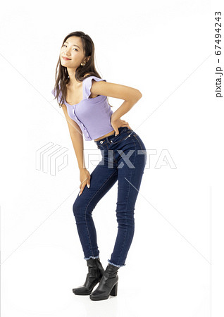 20歳代女性 67494243