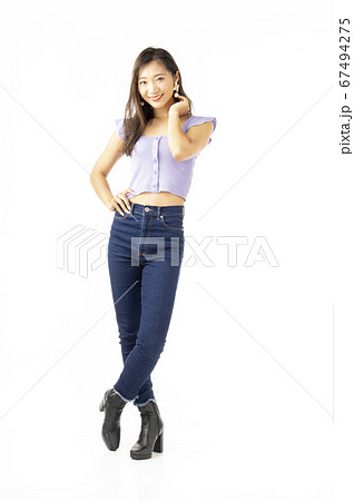 20歳代女性 67494275