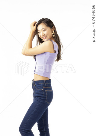 20代女性 67494666