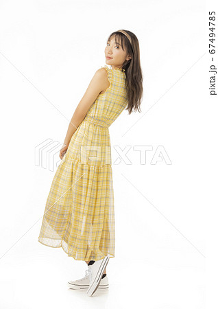 20代女性 67494785