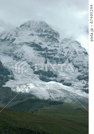 スイス、クライネシャイデック、ベルナーアルプス、メンヒ スイス、クライネシャイデック、ベルナーアルプス、メンヒ 67495294
