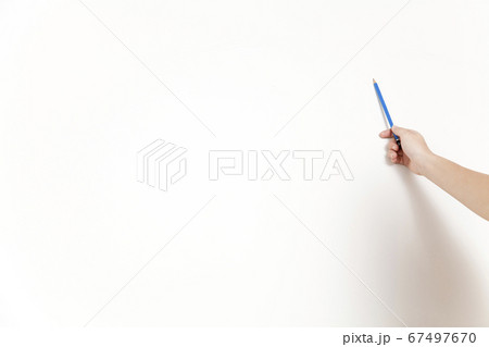 壁画を描く女性 壁画を描く女性 67497670