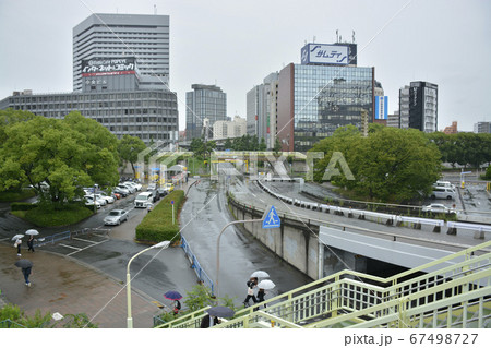 【新大阪駅前】雨の街角 【新大阪駅前】雨の街角 67498727