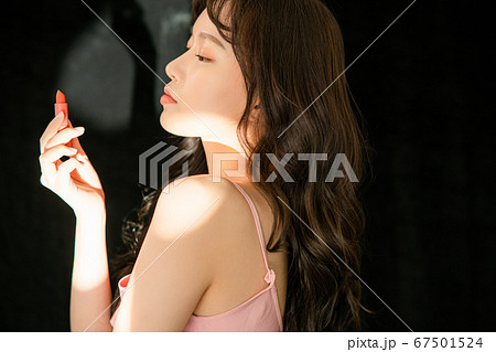女性 女 女の子 67501524
