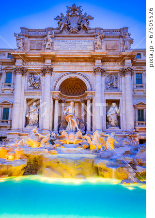 Rome, Italy - Fontana di Trevi 67505526