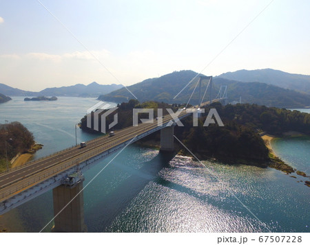 伯方・大島大橋(瀬戸内しまなみ海道)〜ドローンで空撮（愛媛県今治市伯方町） 67507228