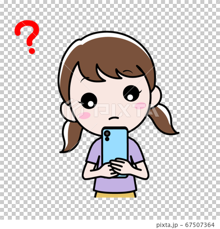 スマホを見て疑問を感じている女の子 スマホを見て疑問を感じている女の子 67507364