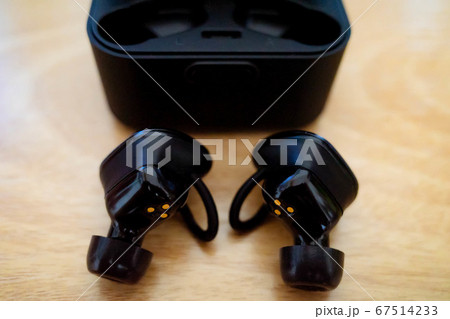 完全ワイヤレスイヤホン　Bluetooth 67514233