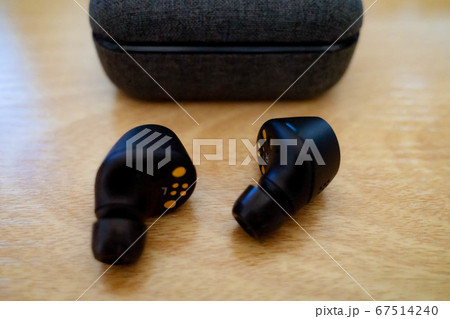 完全ワイヤレスイヤホン　Bluetooth 67514240