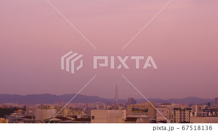 夕方 曇りの日 午後 67518136