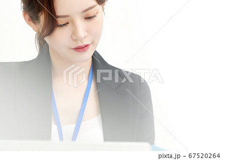 ビジネス 女性 女 67520264