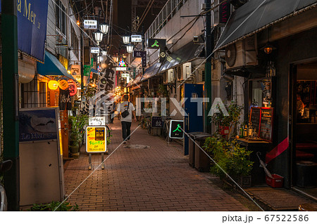 《東京都》蒲田・ノスタルジックな飲み屋街 《東京都》蒲田・ノスタルジックな飲み屋街 67522586