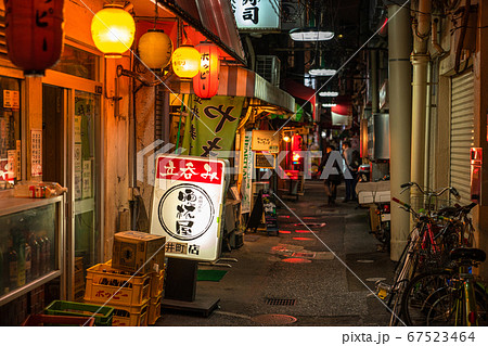 東京都 大井町駅 東小路飲食店街の写真素材