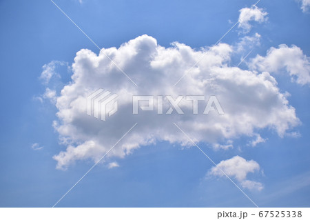 アートな涌き雲　　面白い形の涌き雲 67525338