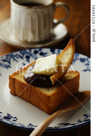 あんバタートーストとコーヒー あんバタートーストとコーヒー 67539481
