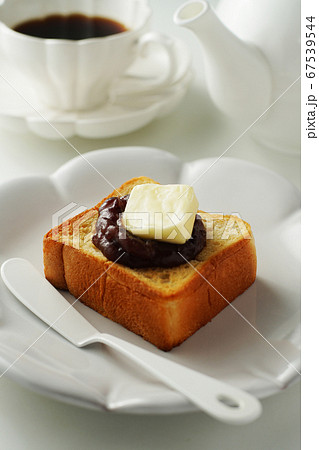 あんバタートーストとコーヒー あんバタートーストとコーヒー 67539544