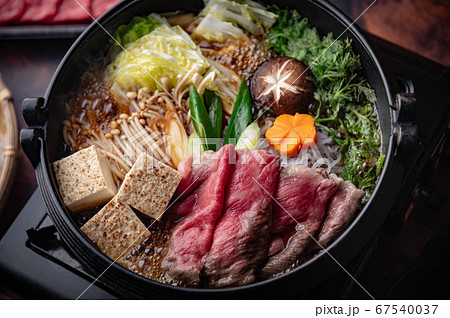 sukiyaki, japanese traditional hot pot 67540037