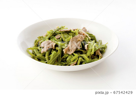 空芯菜の茎と豚肉の炒め物 空芯菜の茎と豚肉の炒め物 67542429