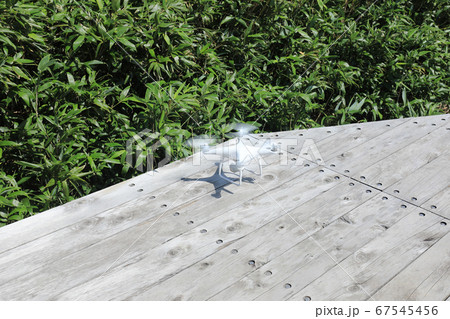 環境調査のドローン 67545456