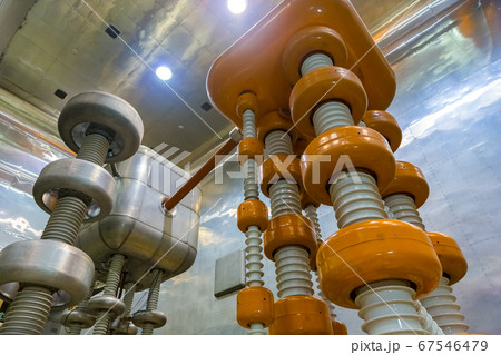 研究所の巨大実験設備（茨城県つくば市） 67546479