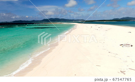 久米島のはての浜の海 67547765