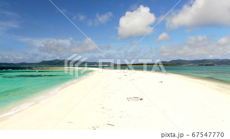 久米島のはての浜の海 67547770