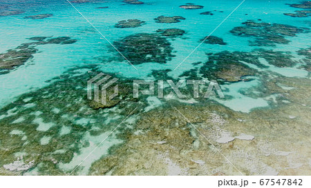 久米島のはての浜の海 67547842
