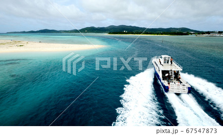 久米島の新奥武橋 67547873