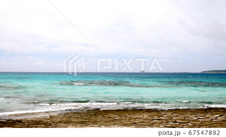 久米島の畳石 67547892