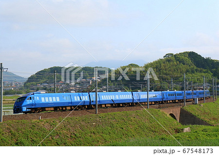 水戸岡鋭治氏デザインの Jr九州の8系特急列車 ソニック の写真素材