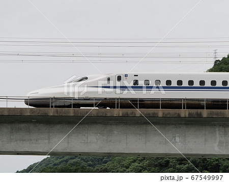 山陽新幹線千種川橋梁を渡るN700系のぞみ 山陽新幹線千種川橋梁を渡るN700系のぞみ 67549997