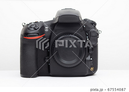 camera DSLR mirror professional digital photo body 67554087