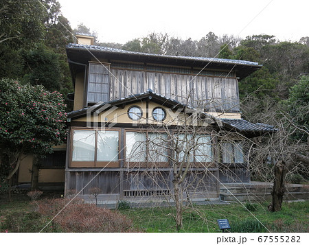 逗子市の蘆花記念公園にある旧脇村邸 居間兼食堂 ベランダ側 の写真素材