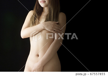 ヌード　女と黒 67557855
