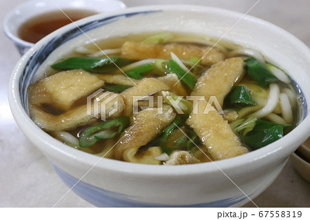 食堂のきつねうどん 67558319