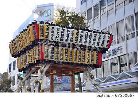 【神奈川】横須賀　みこしパレードの自衛隊のお神輿 67560067