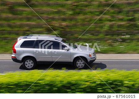 自動車イメージ　輸入車　グリーンバック 67561015