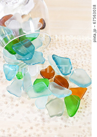 シーグラス（イメージ） 67563038