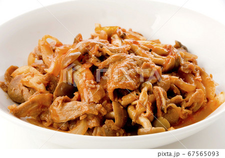 豚肉とキノコのケチャップ炒め 67565093