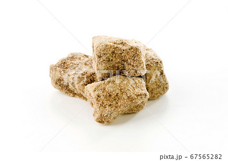 沖縄 波照間島の黒糖 67565282