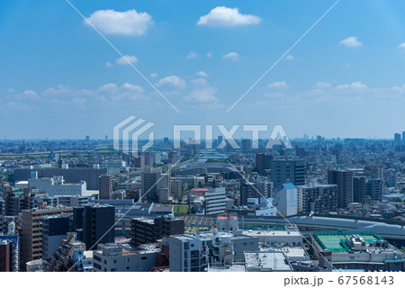 東京都からの都市景観（三郷市、松戸市方面：青空） 67568143