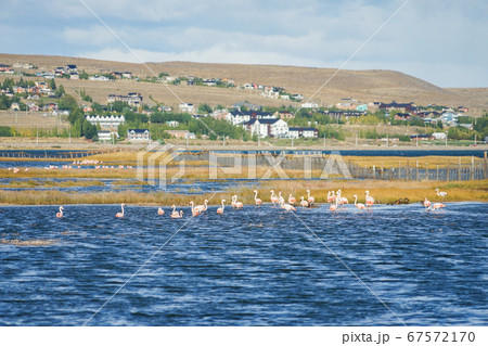 ニメス湖 67572170