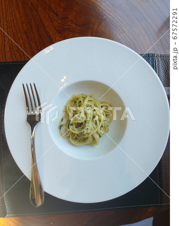 青じそのペペロンチーノ。ルゴロワで美味しく召し上がれ。 青じそのペペロンチーノ。ルゴロワで美味しく召し上がれ。 67572291